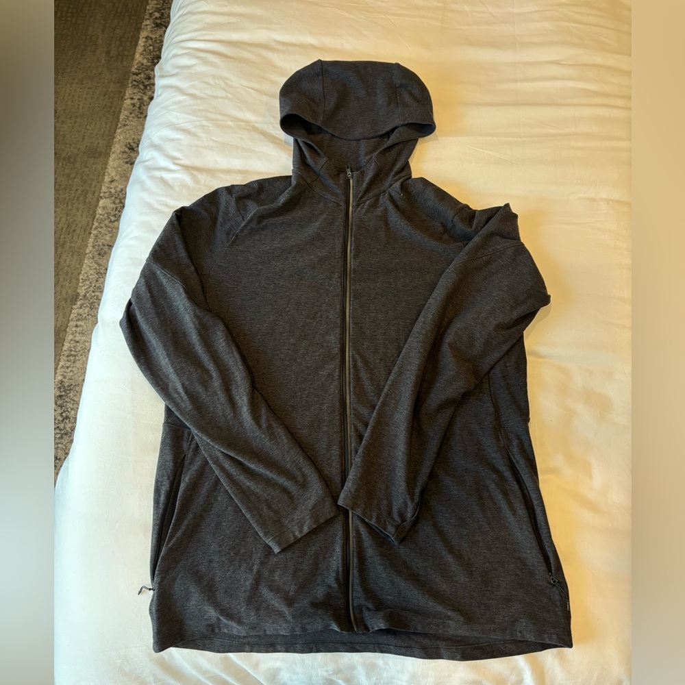 Men’s lululemon super soft zip up size XL